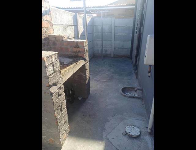 2 BEDROOM HOUSE FOR SALE IN RAVENSMEAD